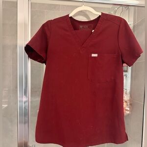 Figs women maroon scrub set
